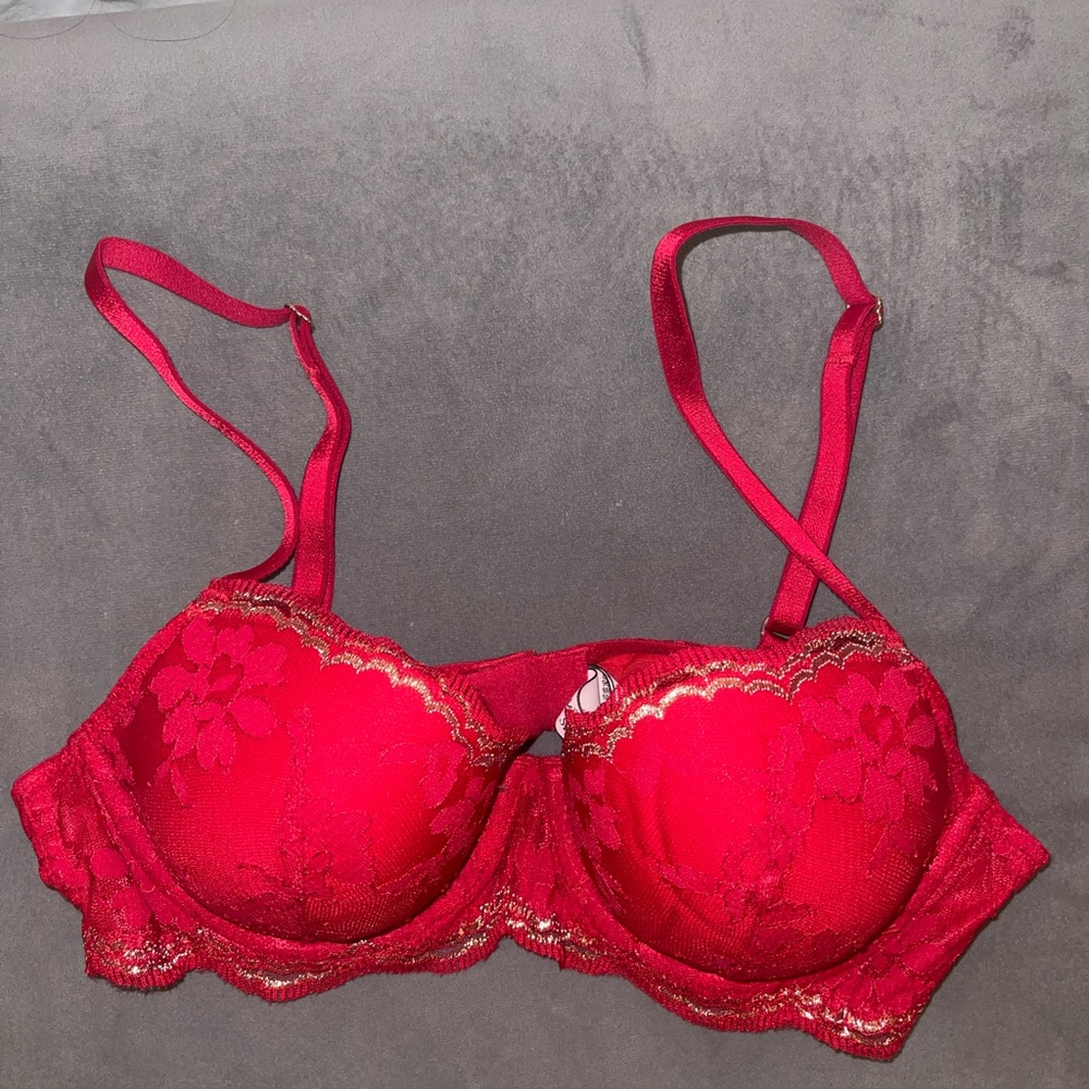 Victoria’s Secret Dream Angels Lined Demi Bra
